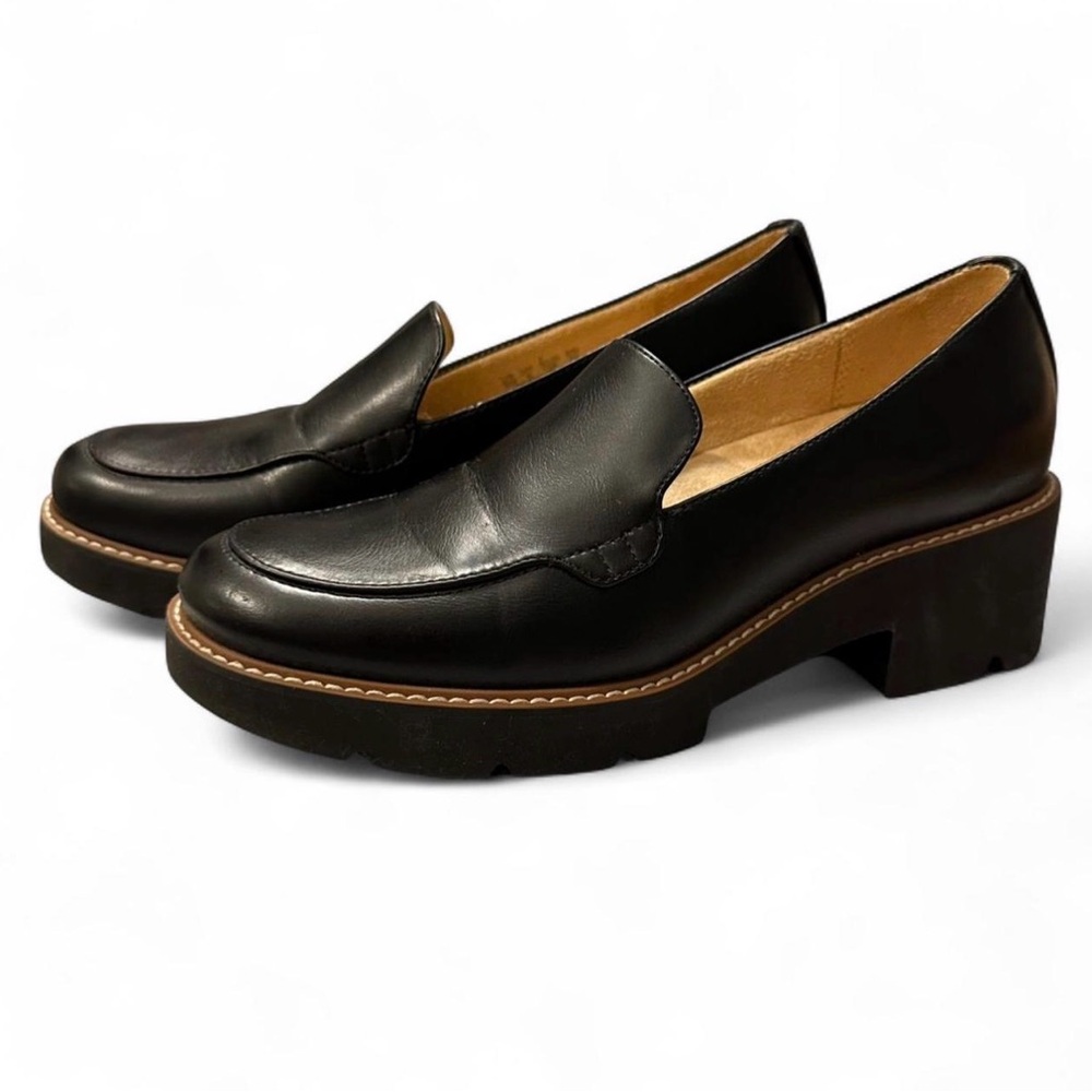 Naturalizer Black Leather Loafers
